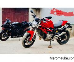 Ducati Monster 696