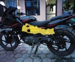 bajaj pulsar 220 - Image 3/4